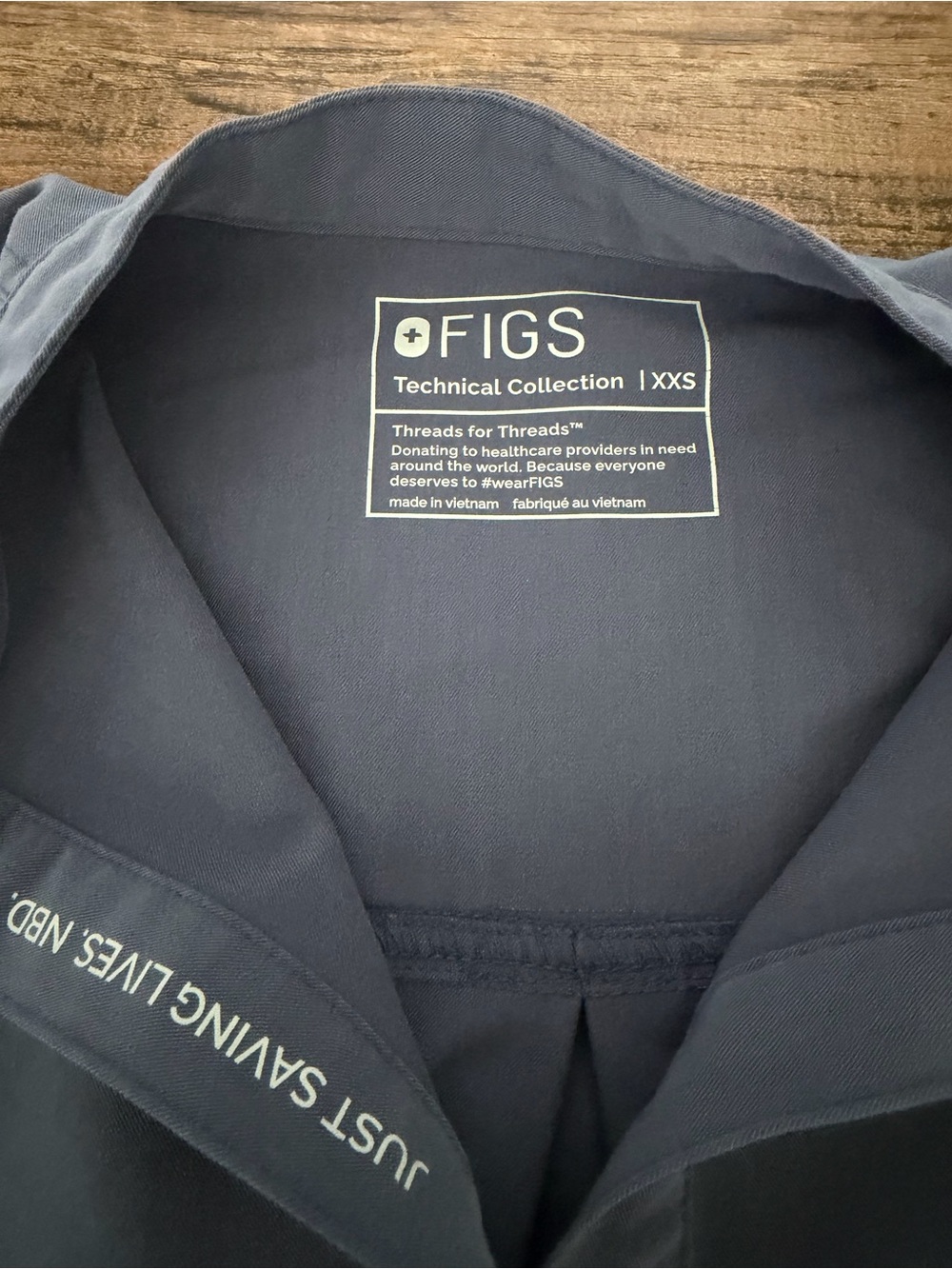 FIGS Technical Collection Scrub Set - Picture 3 of 6